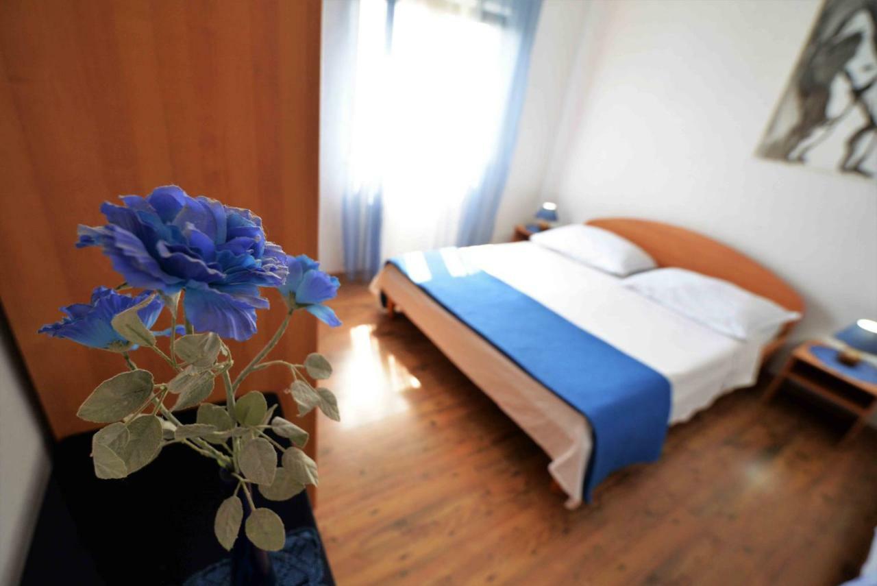 Apartment Zena Murter Exteriér fotografie