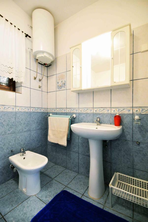 Apartment Zena Murter Exteriér fotografie