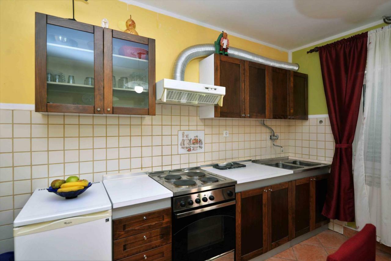 Apartment Zena Murter Exteriér fotografie